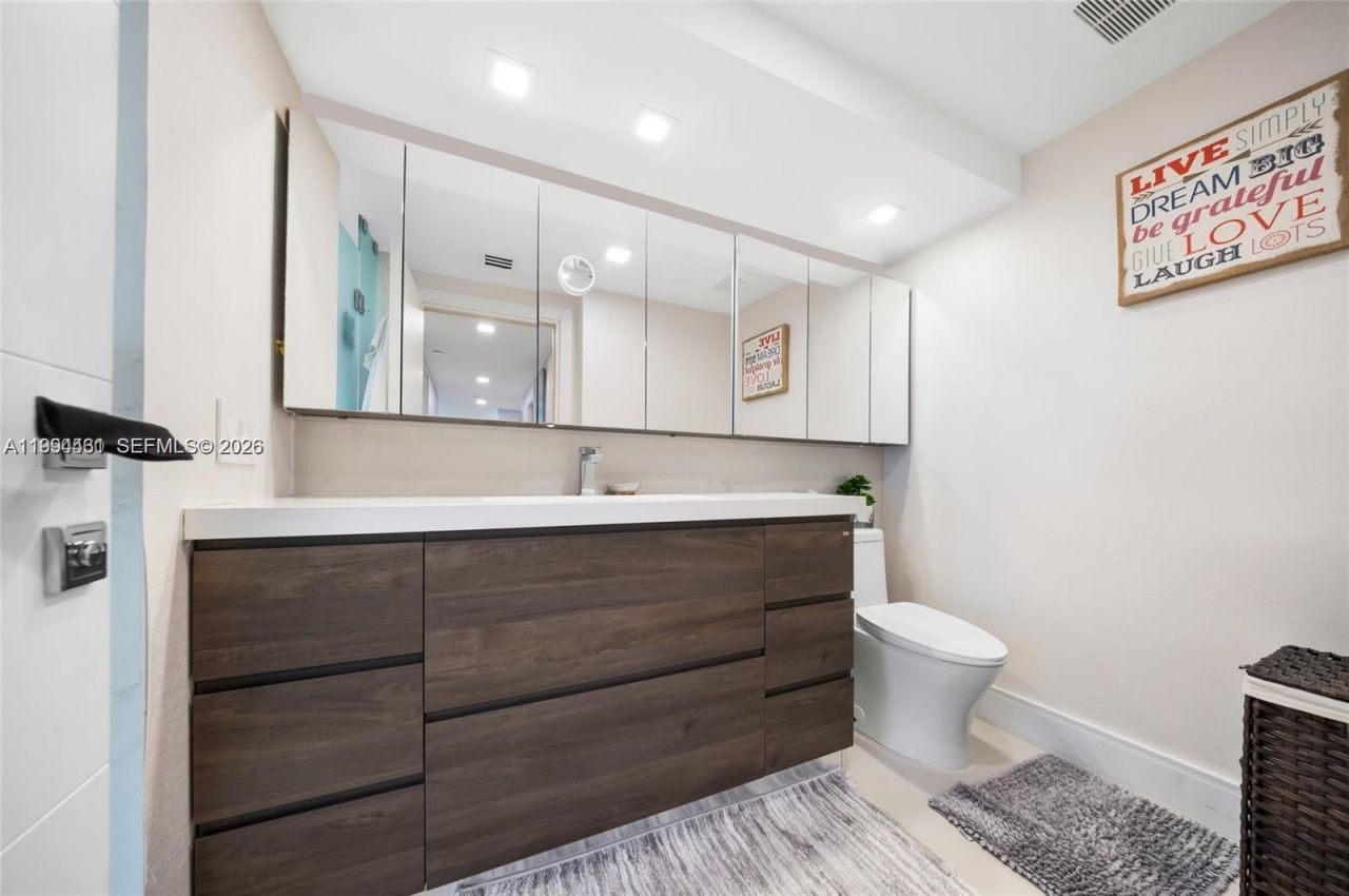 1581 Brickell Ave, Unit 506, Miami, FL 33129 Photo