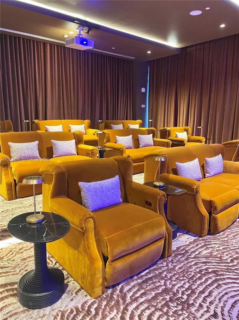 77 SE 5th , Unit 1213, Miami, FL 33131 Photo