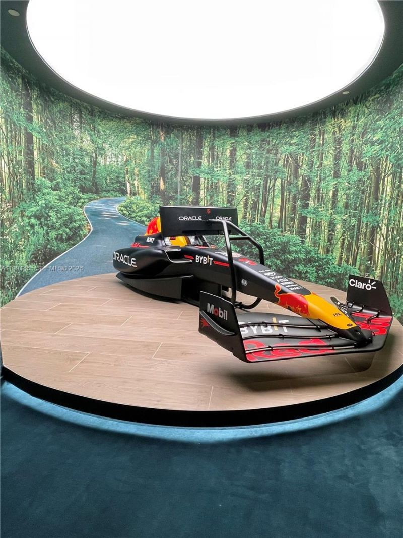 77 SE 5th , Unit 1213, Miami, FL 33131 Photo