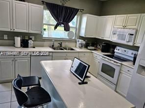 165 NE 32nd Ter , Homestead, FL 33033 Photo
