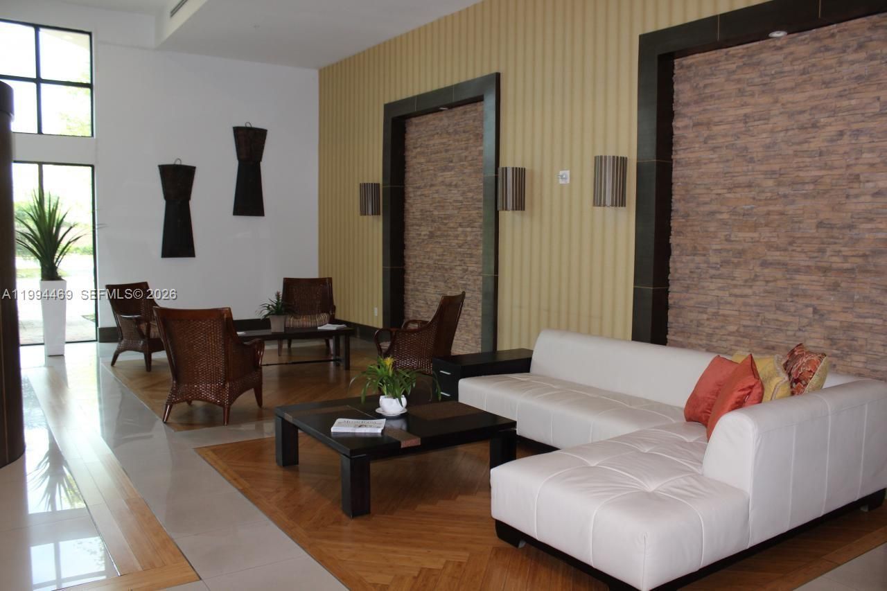 4242 NW 2nd St , Unit 1412, Miami, FL 33126 Photo