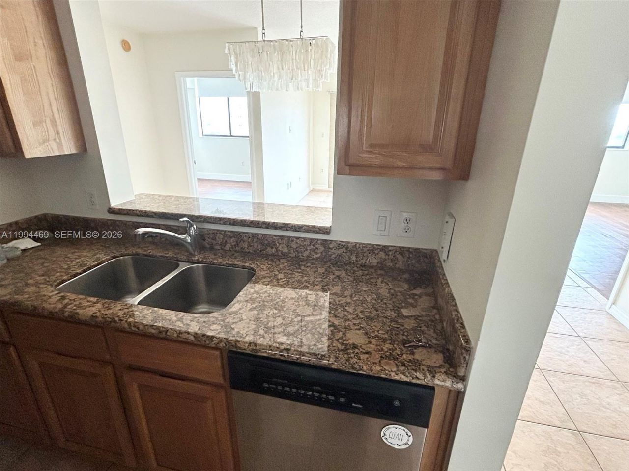 4242 NW 2nd St , Unit 1412, Miami, FL 33126 Photo