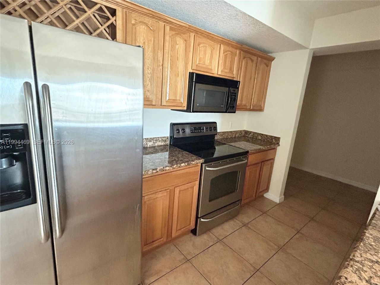4242 NW 2nd St , Unit 1412, Miami, FL 33126 Photo
