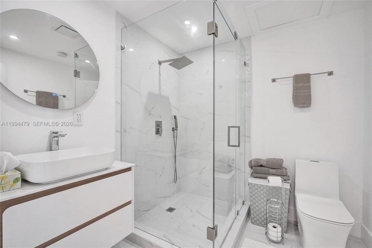 12478 N Bayshore Dr, North Miami, FL 33181 Photo