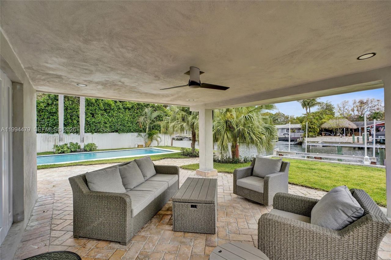 12478 N Bayshore Dr, North Miami, FL 33181 Photo