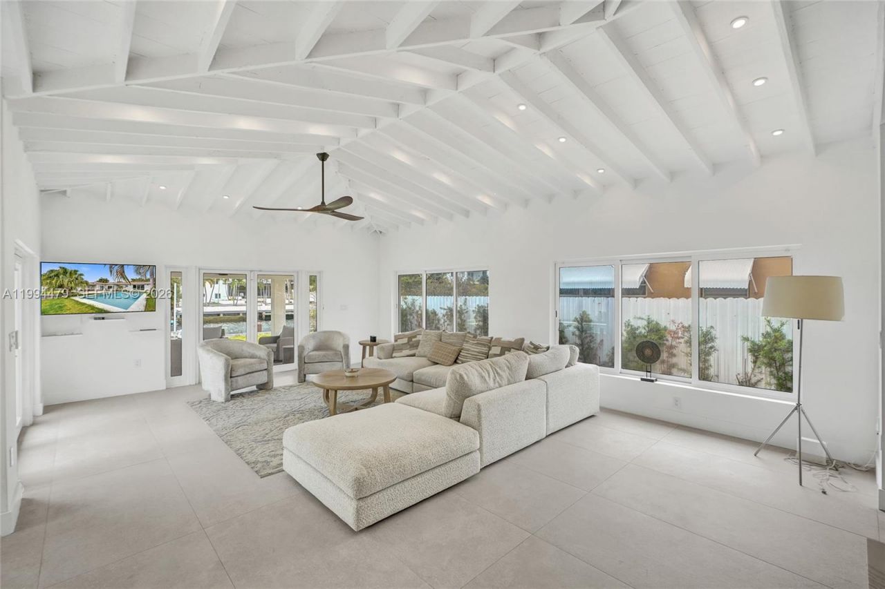 12478 N Bayshore Dr, North Miami, FL 33181 Photo