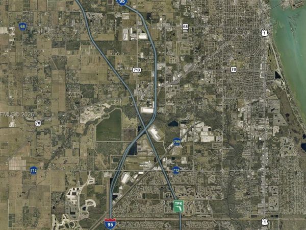 5315 NW Milner Dr , Port St. Lucie, FL 34983