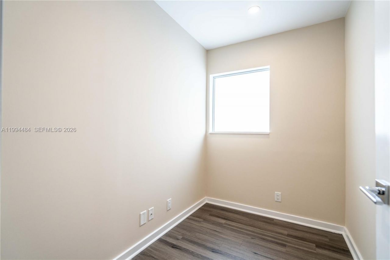 2400 NE 26th St, Unit 6, Fort Lauderdale, FL 33305 Photo