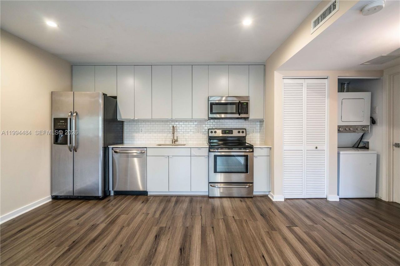 2400 NE 26th St, Unit 6, Fort Lauderdale, FL 33305 Photo