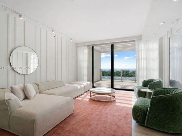 2201 Collins Ave, Unit 532, Miami Beach, FL 33139