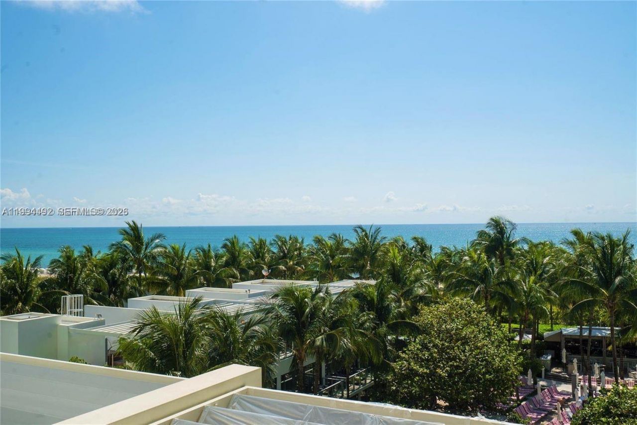 2201 Collins Ave, Unit 532, Miami Beach, FL 33139 Photo