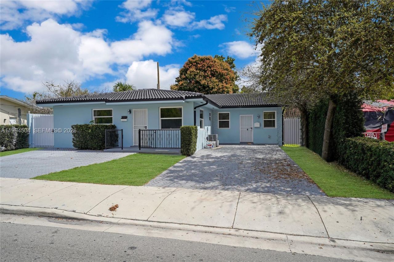 1239 SW 22nd Ave , Miami, FL 33135 Photo