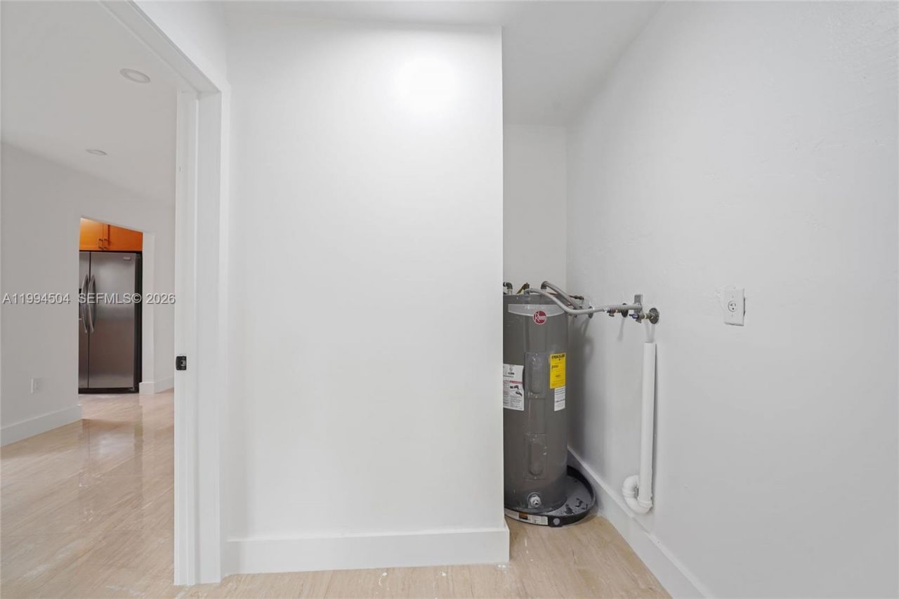 1239 SW 22nd Ave , Miami, FL 33135 Photo