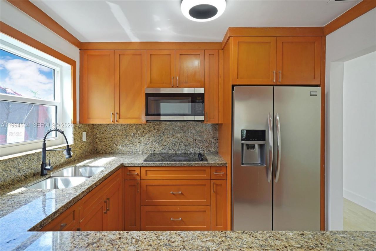 1239 SW 22nd Ave , Miami, FL 33135 Photo