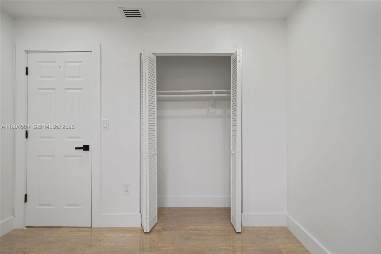 1239 SW 22nd Ave , Miami, FL 33135 Photo