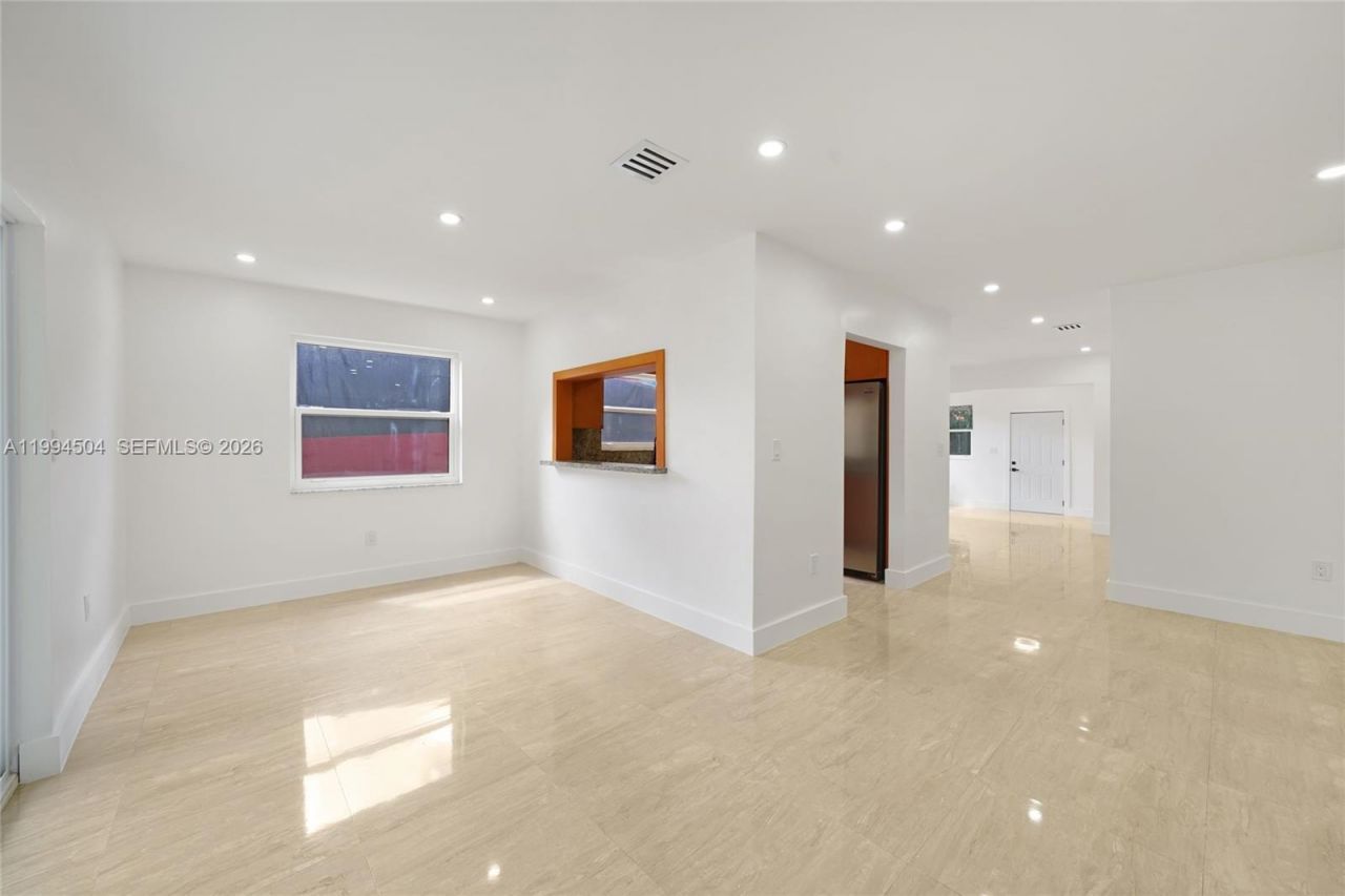 1239 SW 22nd Ave , Miami, FL 33135 Photo