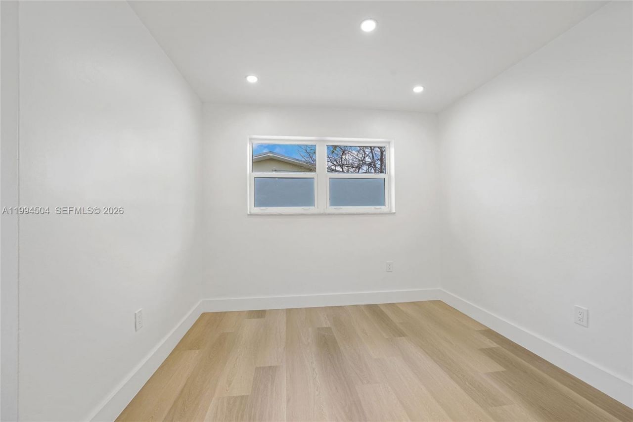 1239 SW 22nd Ave , Miami, FL 33135 Photo