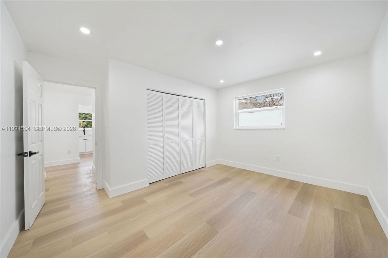 1239 SW 22nd Ave , Miami, FL 33135 Photo