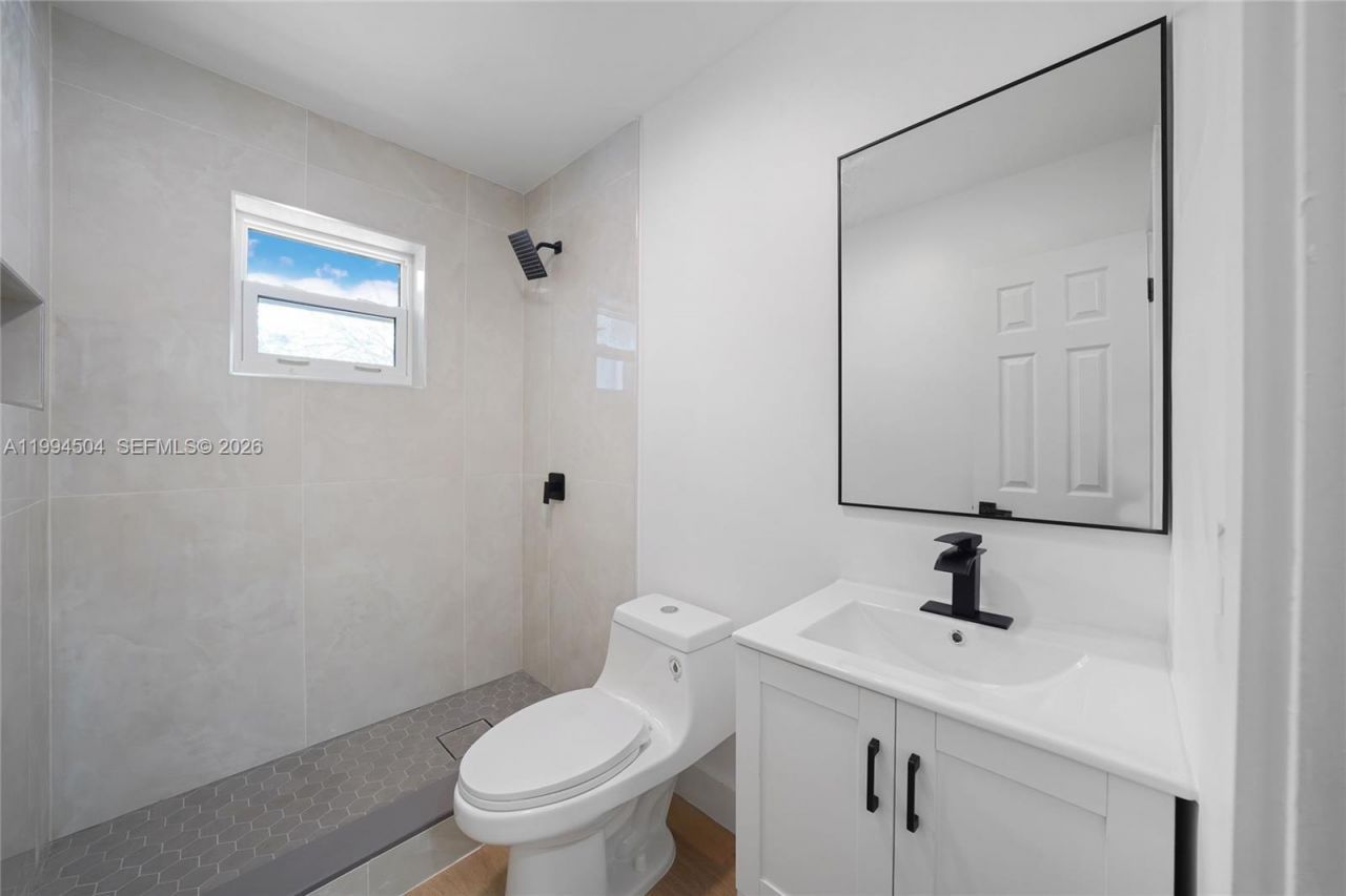 1239 SW 22nd Ave , Miami, FL 33135 Photo