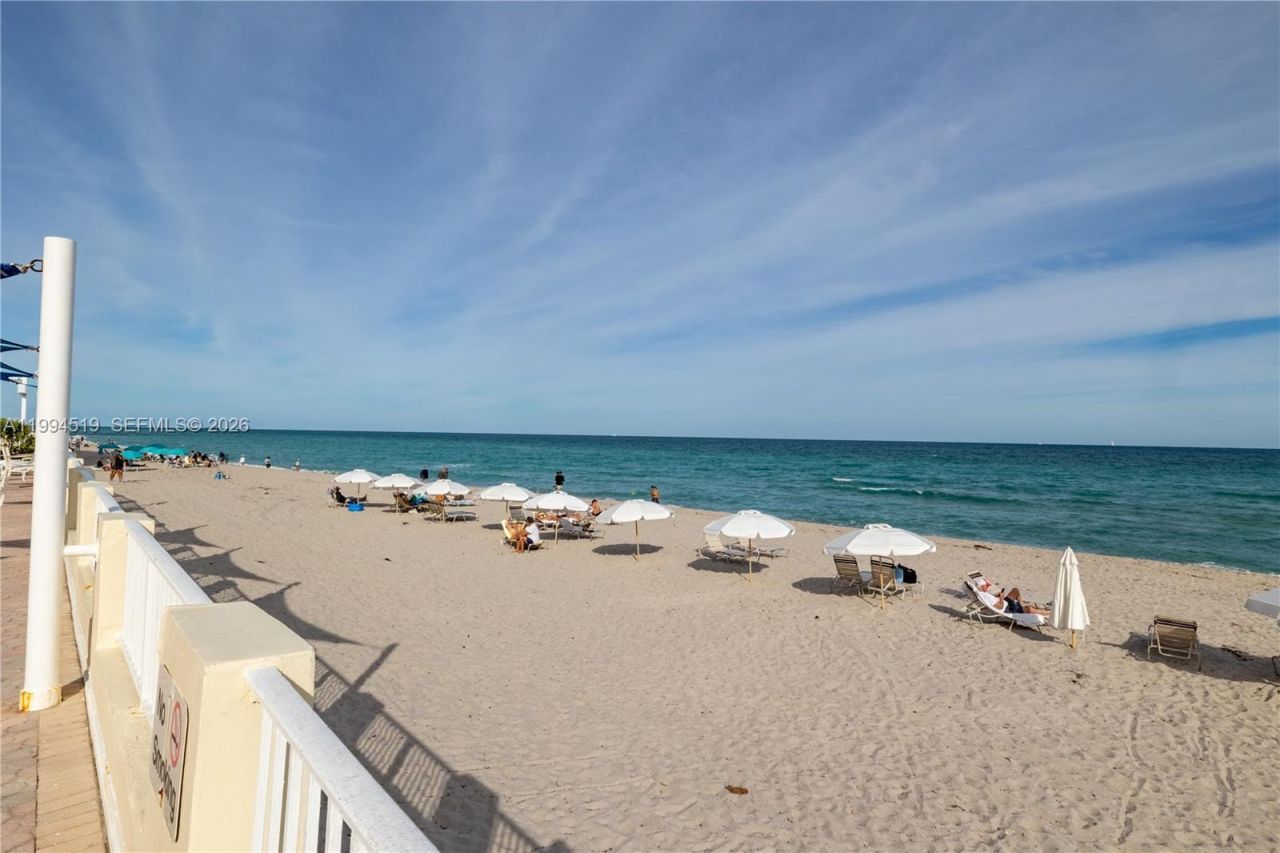 3180 S Ocean Dr, Unit 718, Hallandale Beach, FL 33009 Photo