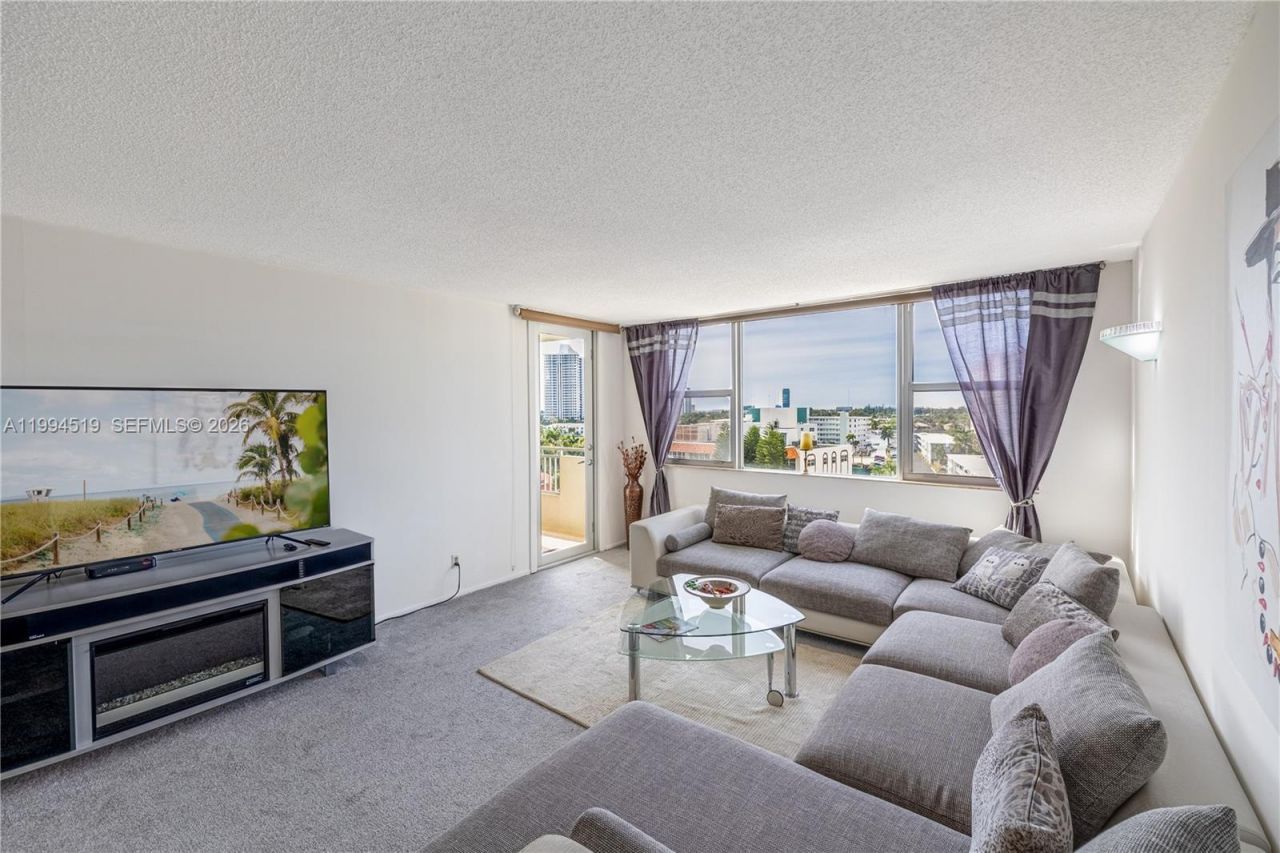 3180 S Ocean Dr, Unit 718, Hallandale Beach, FL 33009 Photo