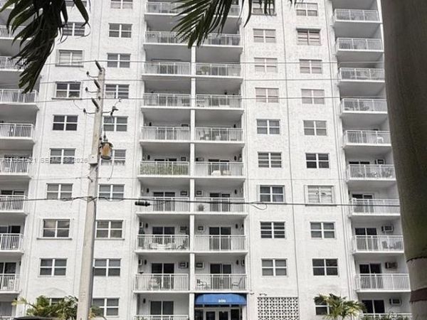 200 S Birch Rd, Unit 211, Fort Lauderdale, FL 33316