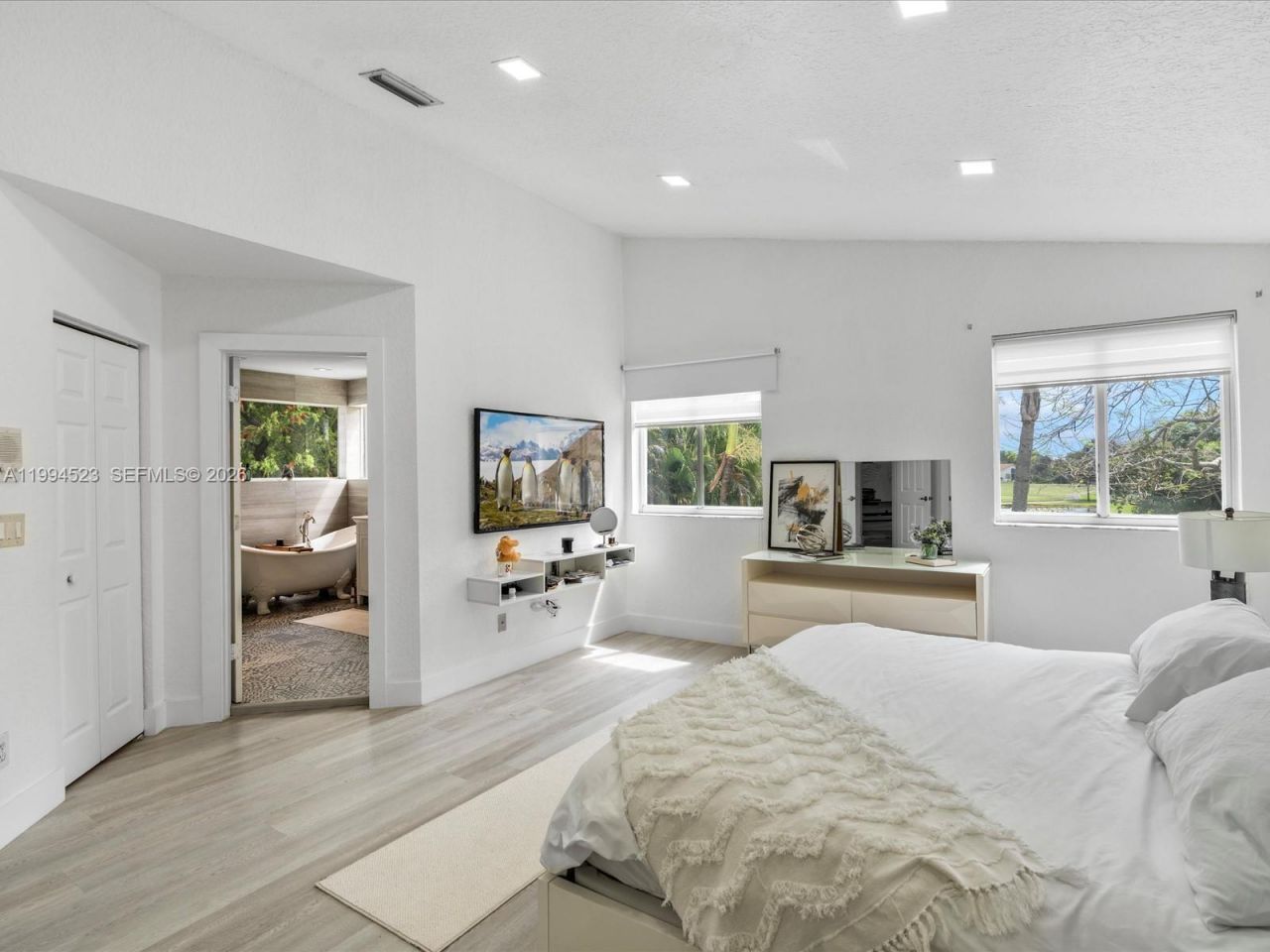 1607 SW 157th Ave, Pembroke Pines, FL 33027 Photo