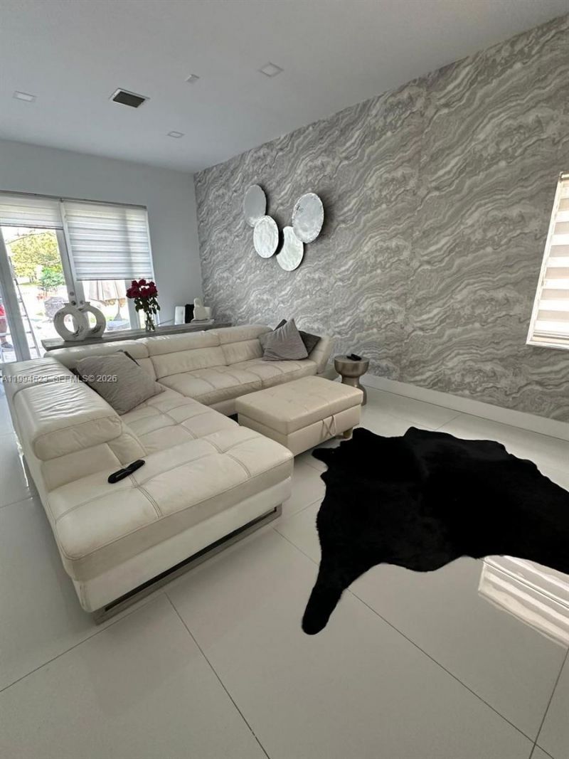 1607 SW 157th Ave, Pembroke Pines, FL 33027 Photo