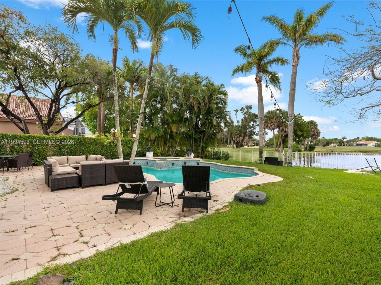 1607 SW 157th Ave, Pembroke Pines, FL 33027 Photo