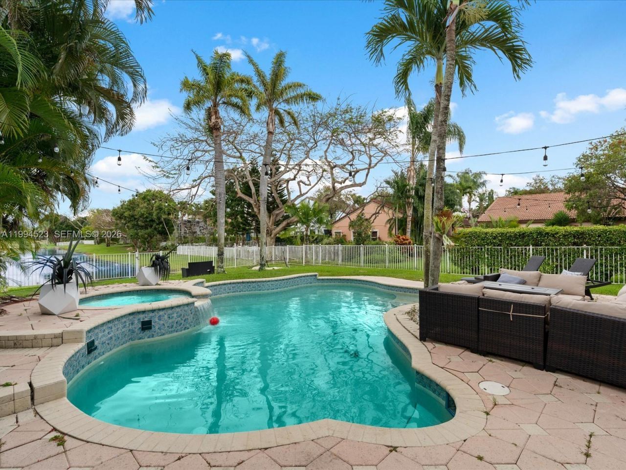 1607 SW 157th Ave, Pembroke Pines, FL 33027 Photo