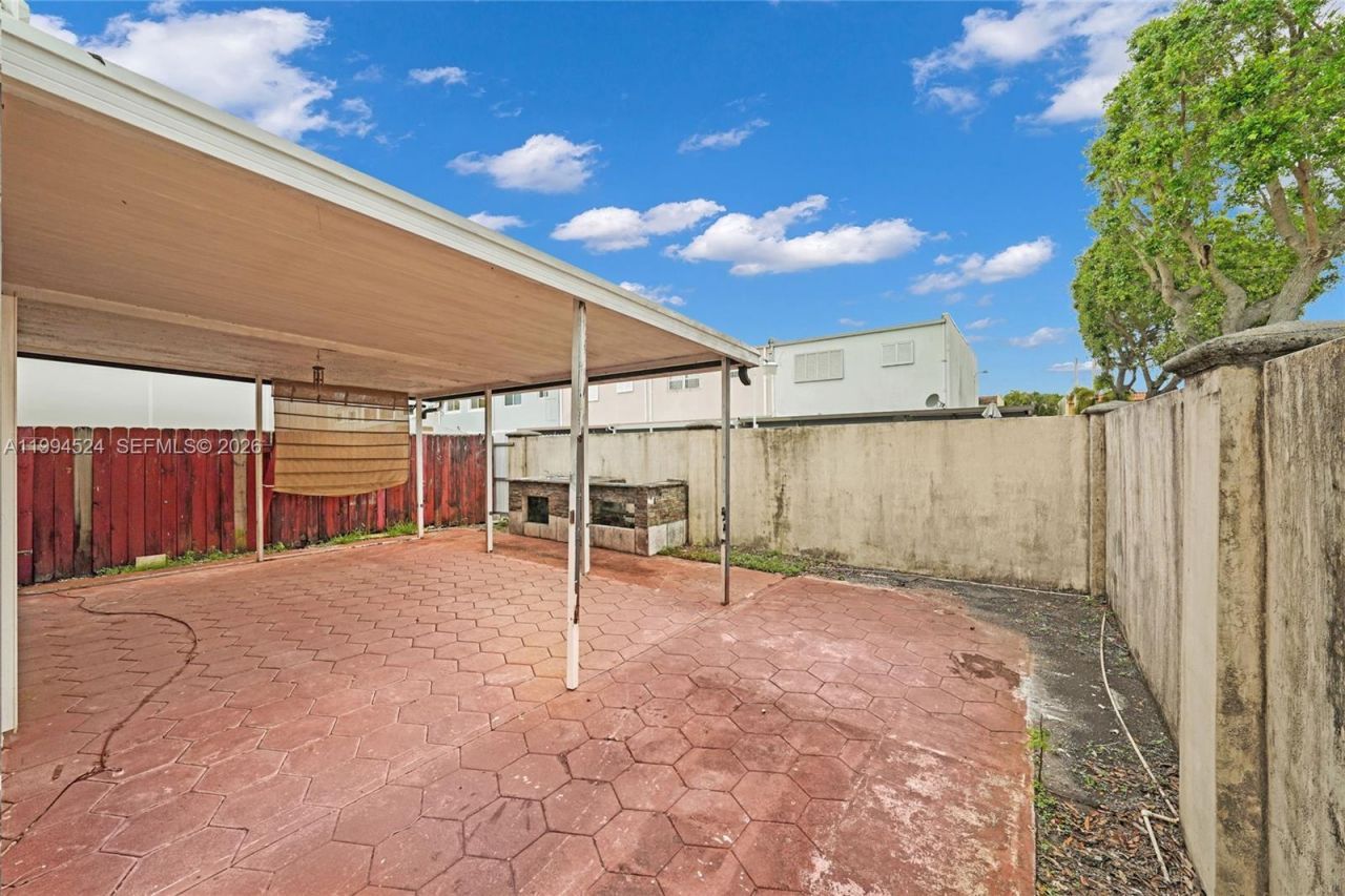 7205 W 2nd Ln , Hialeah, FL 33014 Photo