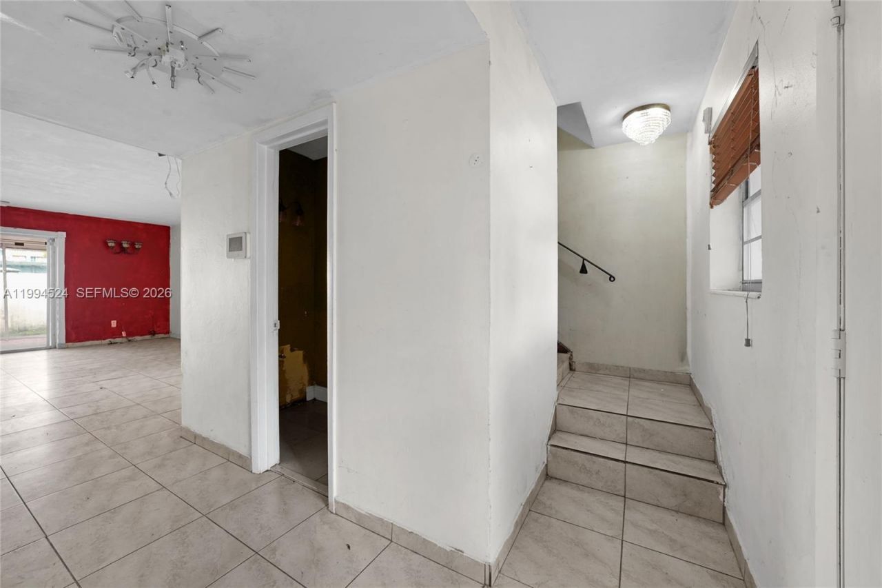 7205 W 2nd Ln , Hialeah, FL 33014 Photo