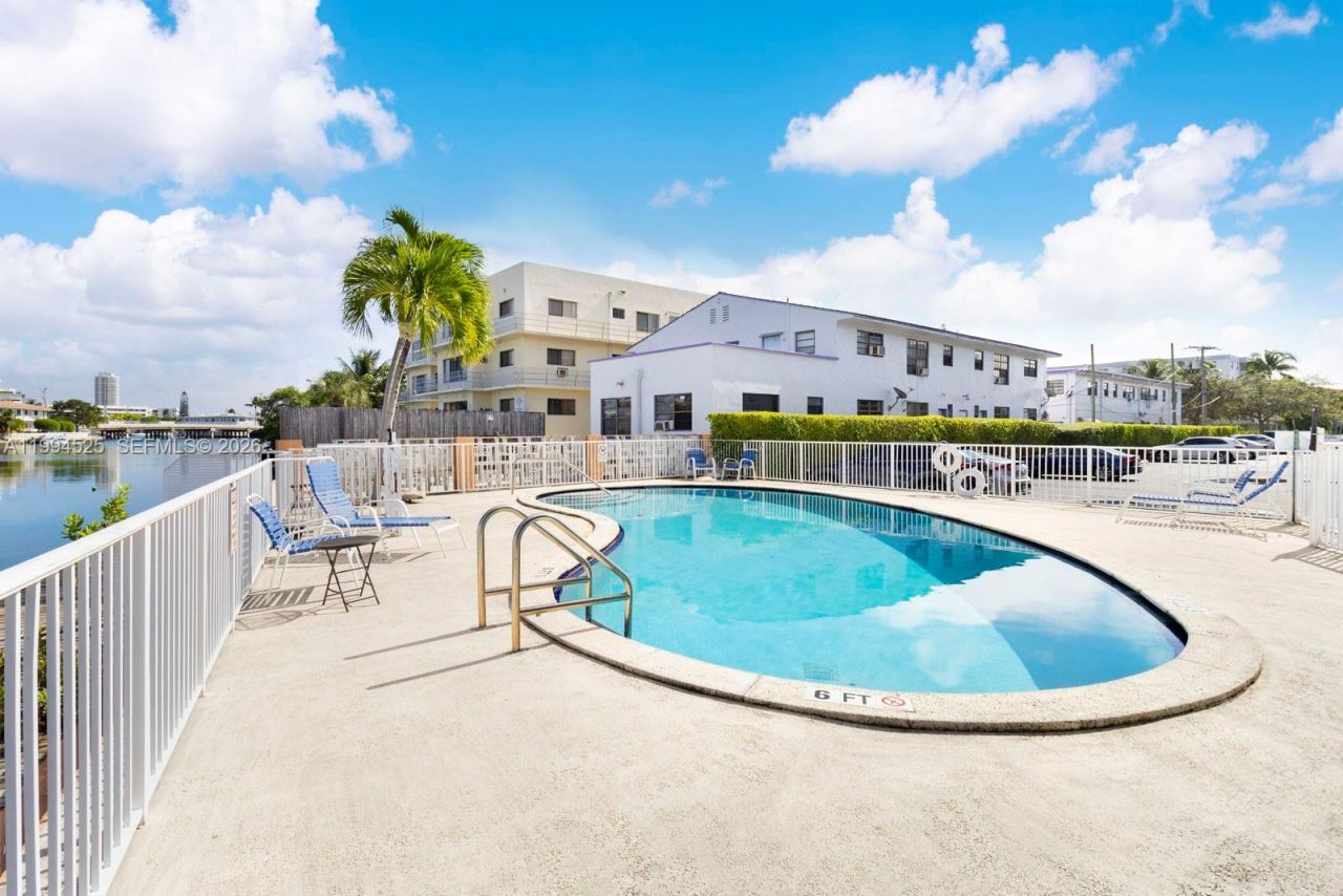 1185 Marseille Dr , Unit 101, Miami Beach, FL 33141 Photo