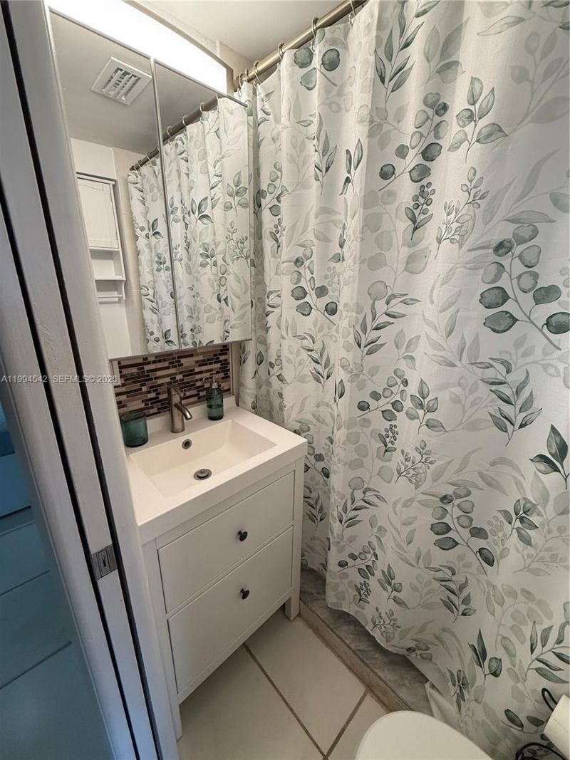 601 Michigan Ave, Unit 3, Miami Beach, FL 33139 Photo