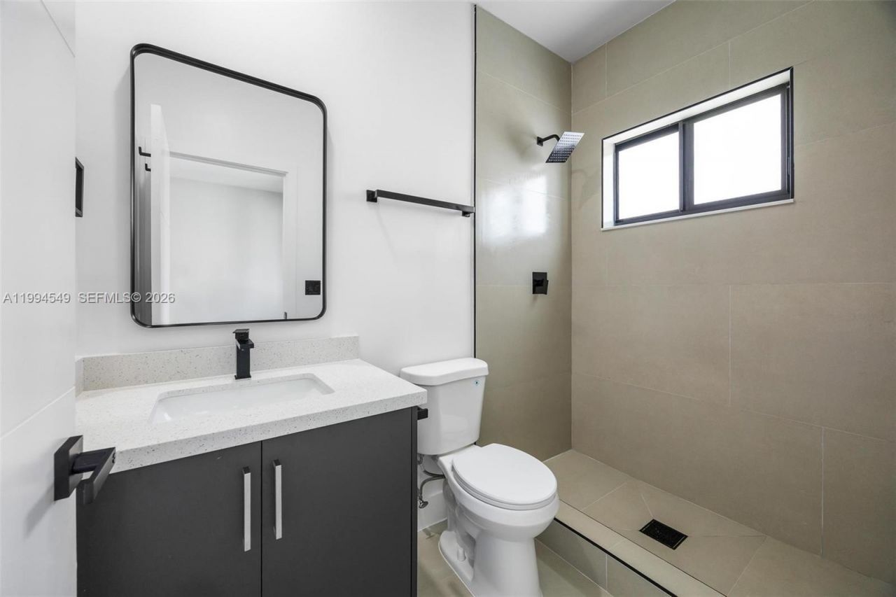 601 NW 3rd Ave , Unit A, Hallandale Beach, FL 33009 Photo