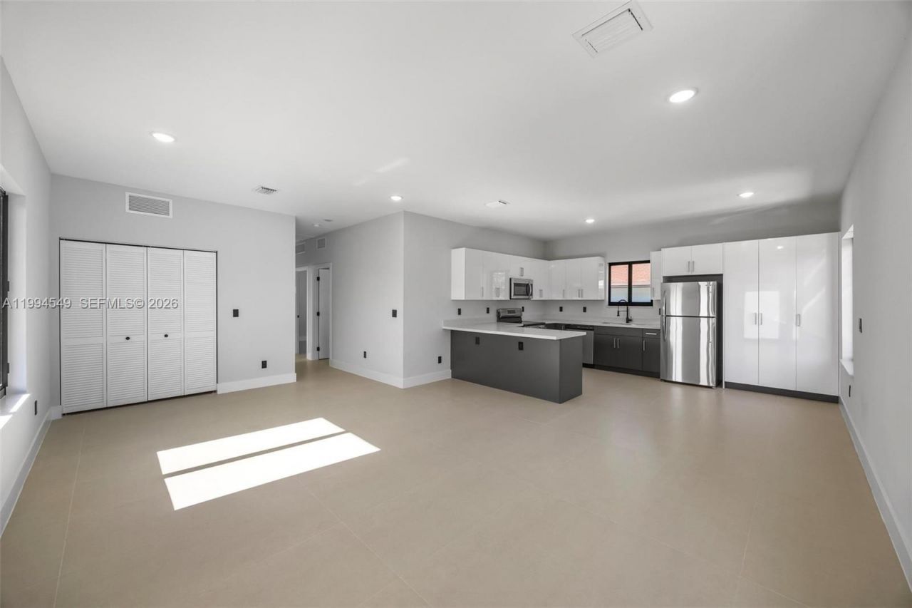 601 NW 3rd Ave , Unit A, Hallandale Beach, FL 33009 Photo