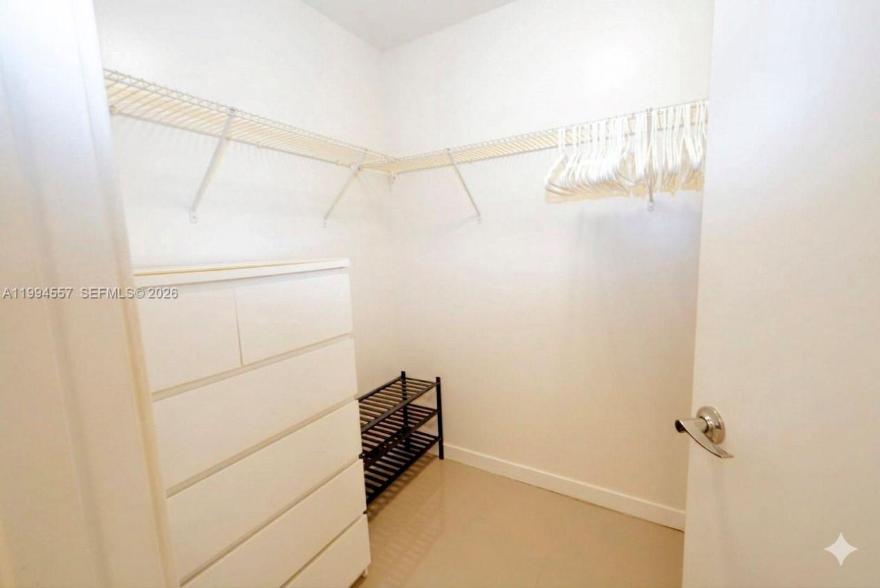 999 SW 1st Ave, Unit 2201, Miami, FL 33130 Photo