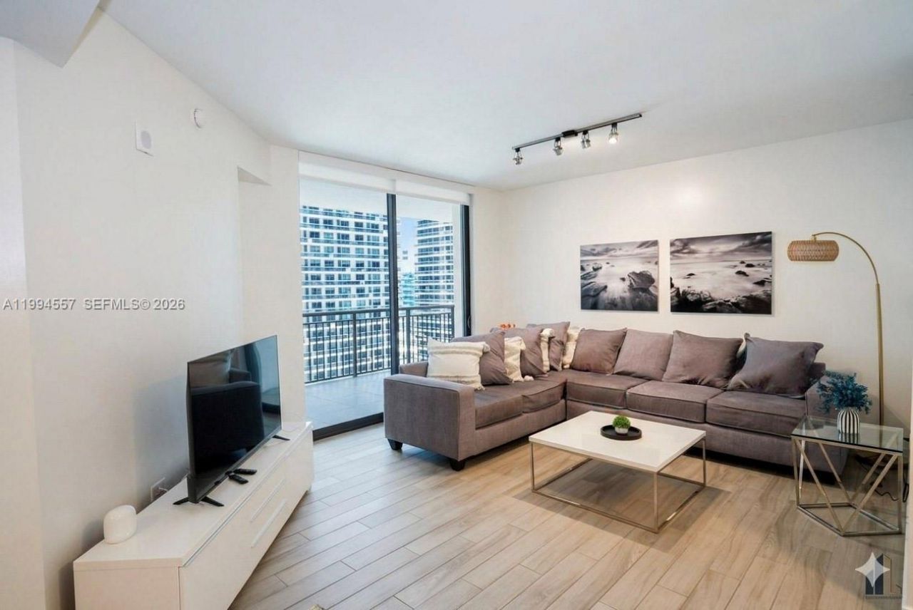 999 SW 1st Ave, Unit 2201, Miami, FL 33130 Photo
