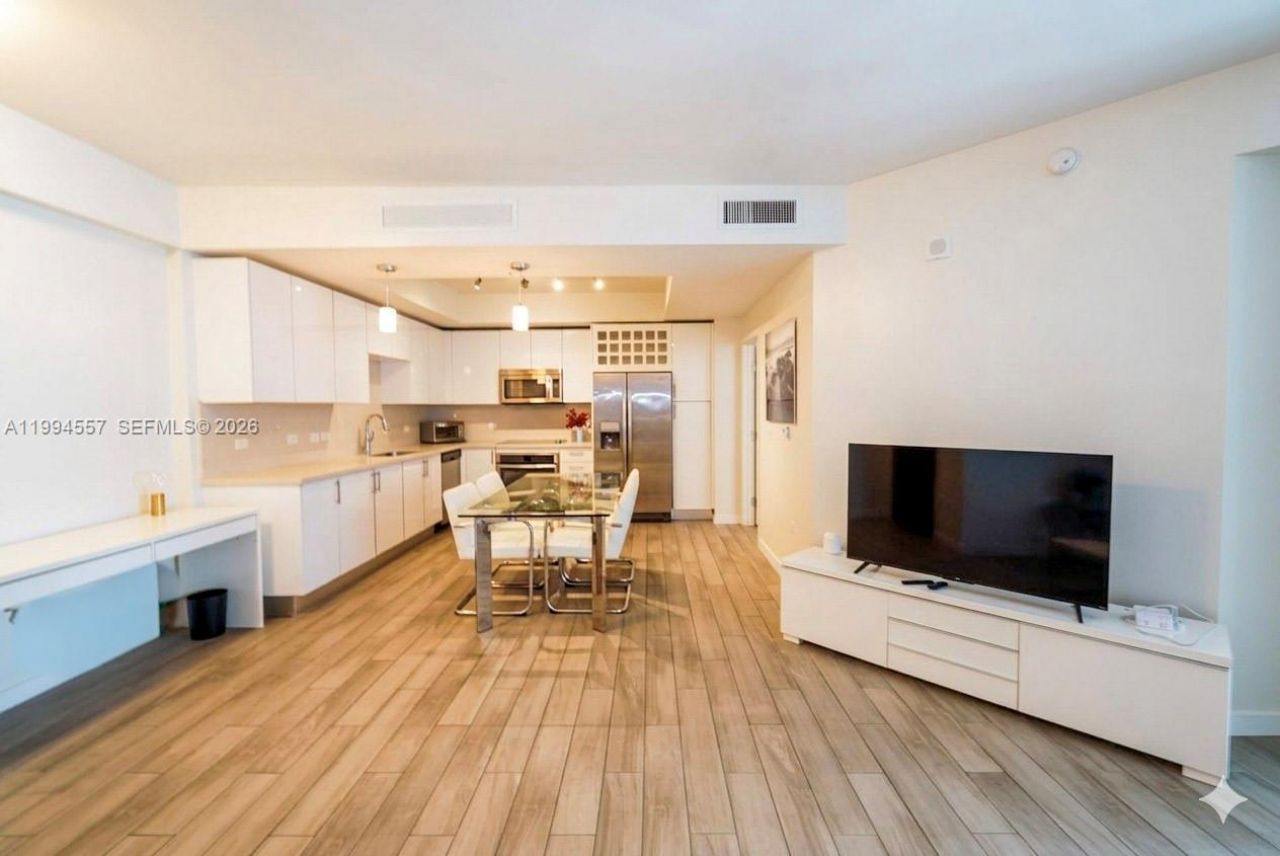 999 SW 1st Ave, Unit 2201, Miami, FL 33130 Photo