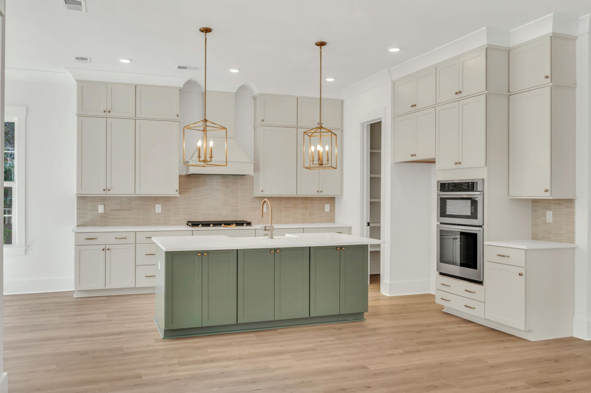 1430 Lieben Road Photo 5