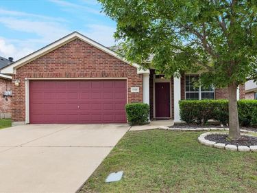 9308 Comanche Ridge Drive, Fort Worth, TX 76131