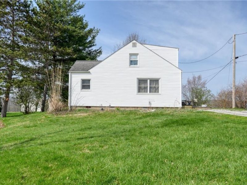 825 Friendship Drive, New Concord, OH 43762 Photo 1