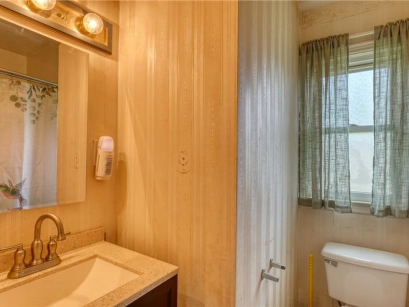 825 Friendship Drive, New Concord, OH 43762 Photo 18