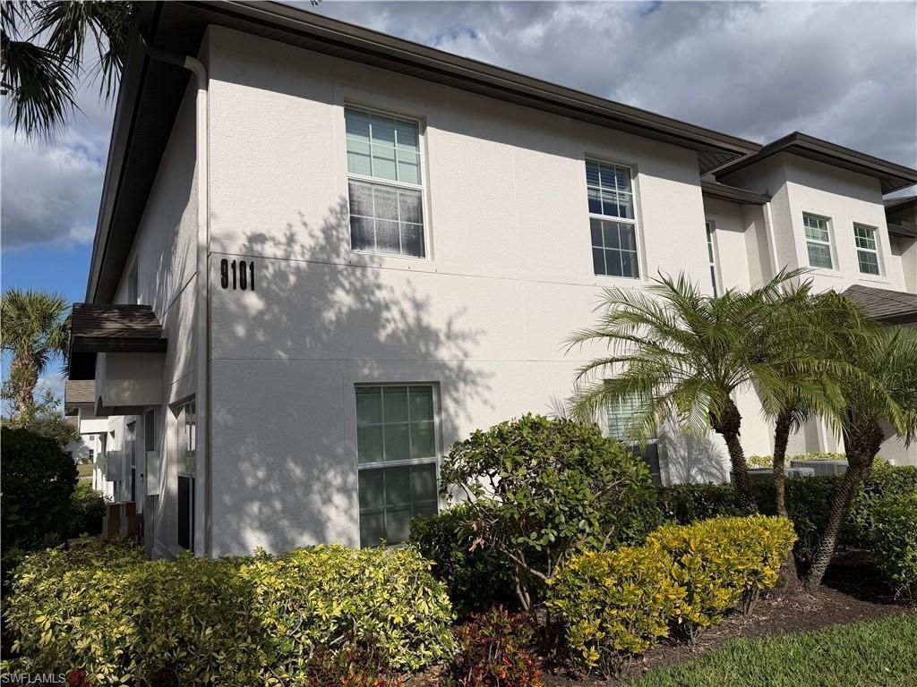 9101 Gervais Cir, Unit 1702, Naples, FL 34120 Photo