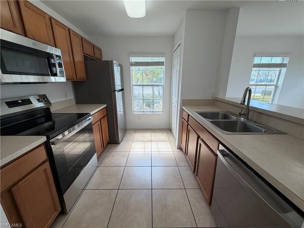 9101 Gervais Cir, Unit 1702, Naples, FL 34120 Photo