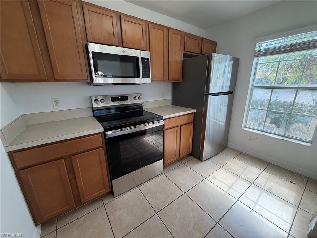 9101 Gervais Cir, Unit 1702, Naples, FL 34120 Photo