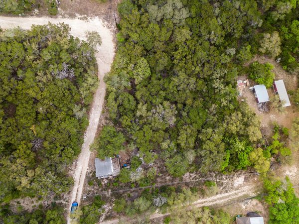 162 navajo, Lakehills, TX 78063