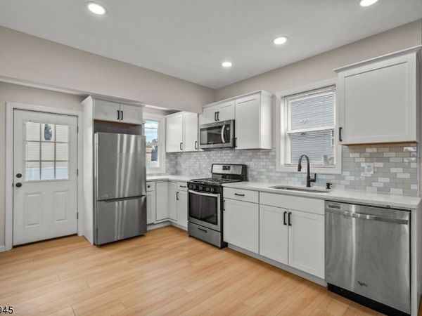 501 Centennial Ave, Cranford, NJ 07016