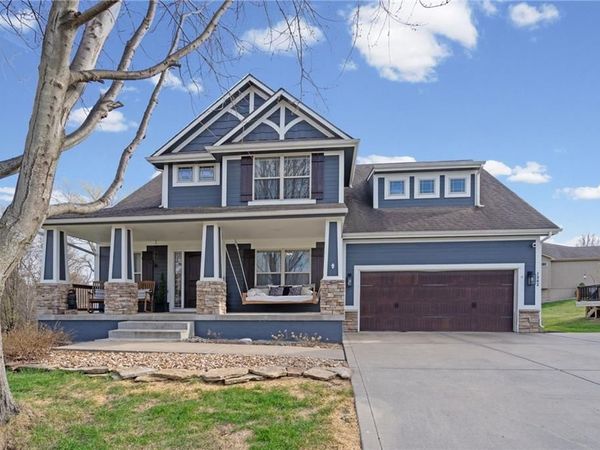 1303 Ashdown Circle, Raymore, MO 64083
