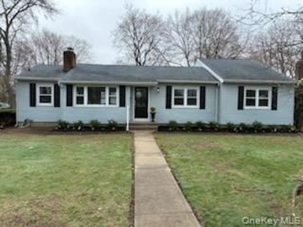 12 Fairlee Drive , East Northport, NY 11731